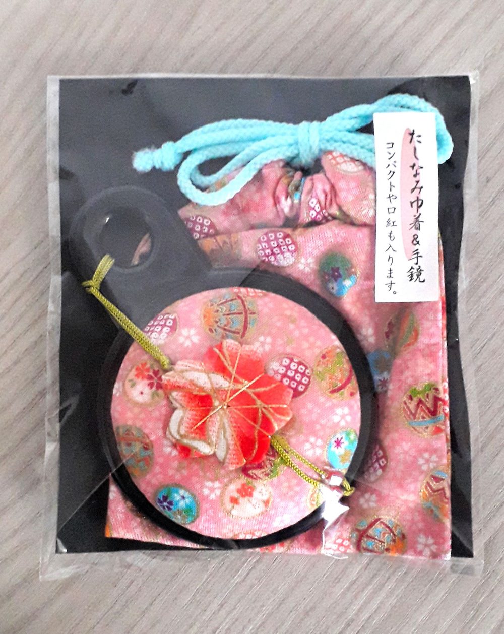 Specchietto con custodia on chirimen rosa
